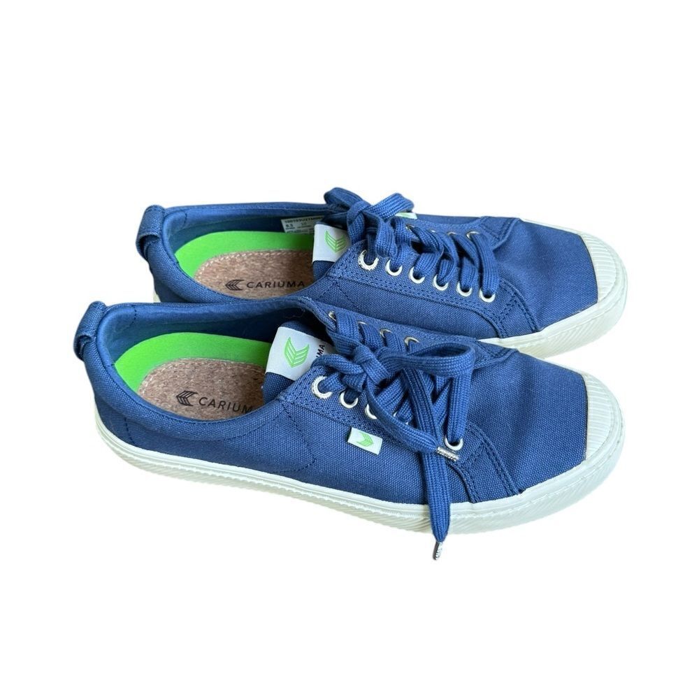 Cariuma OCA Low Shadow Blue Canvas Sneaker women’s 10 men’s 8.5 unisex